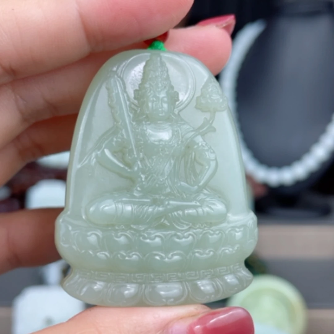 【闪购商品】颈饰未镶嵌和田玉
