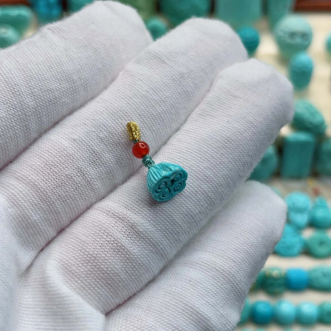 南红玛瑙未镶嵌珠宝奇石