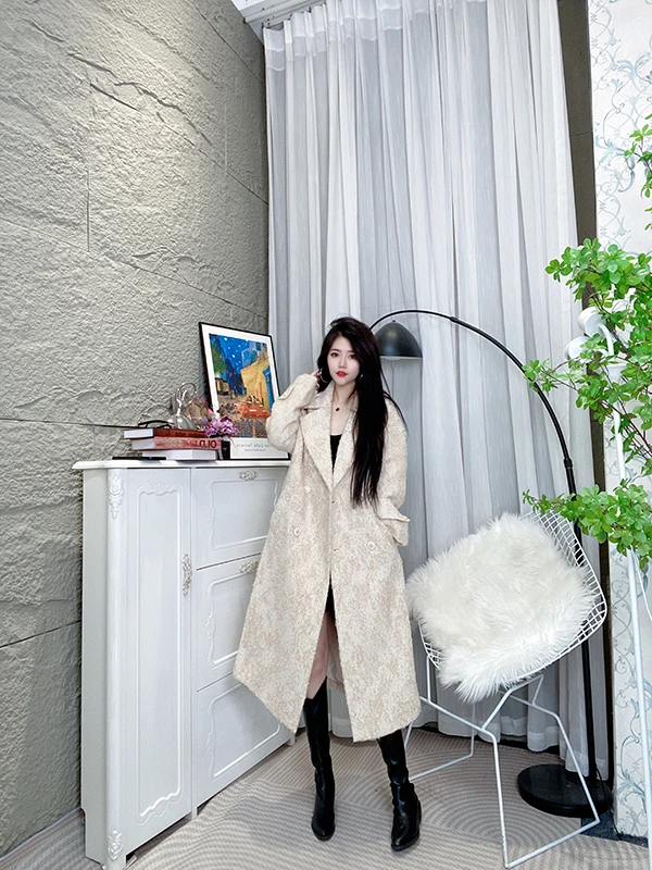 Bikamo/比卡陌春季新款时尚长款女士气质西装领外套H22D56米黄