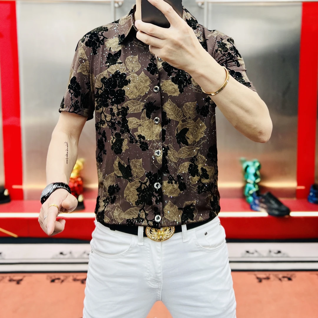 2025夏季新款男士翻领衬衫潮牌休闲帅气冰丝凉感时尚个性薄款衬衣