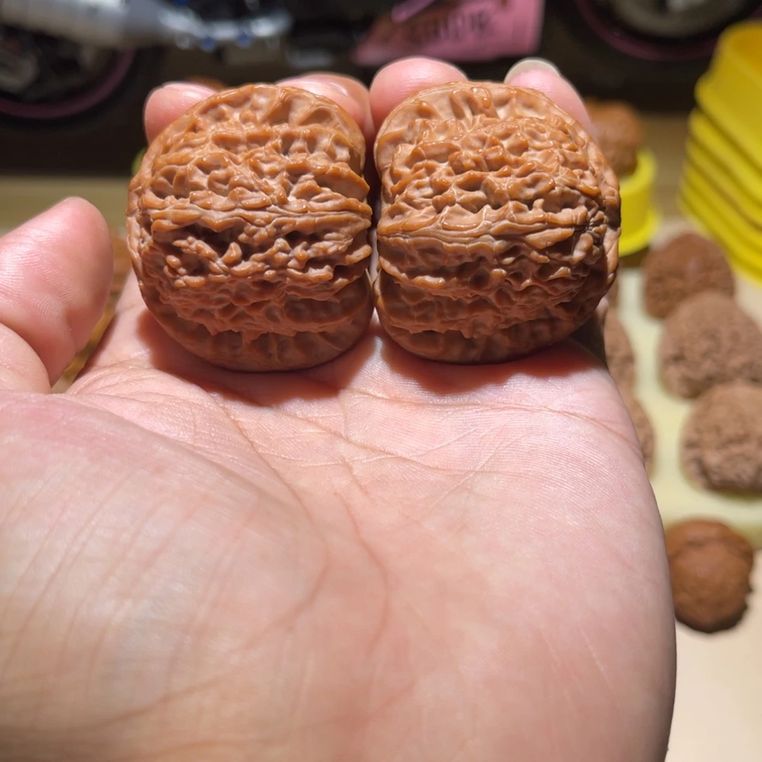 文玩核桃吊坠?****¹44全品闷白