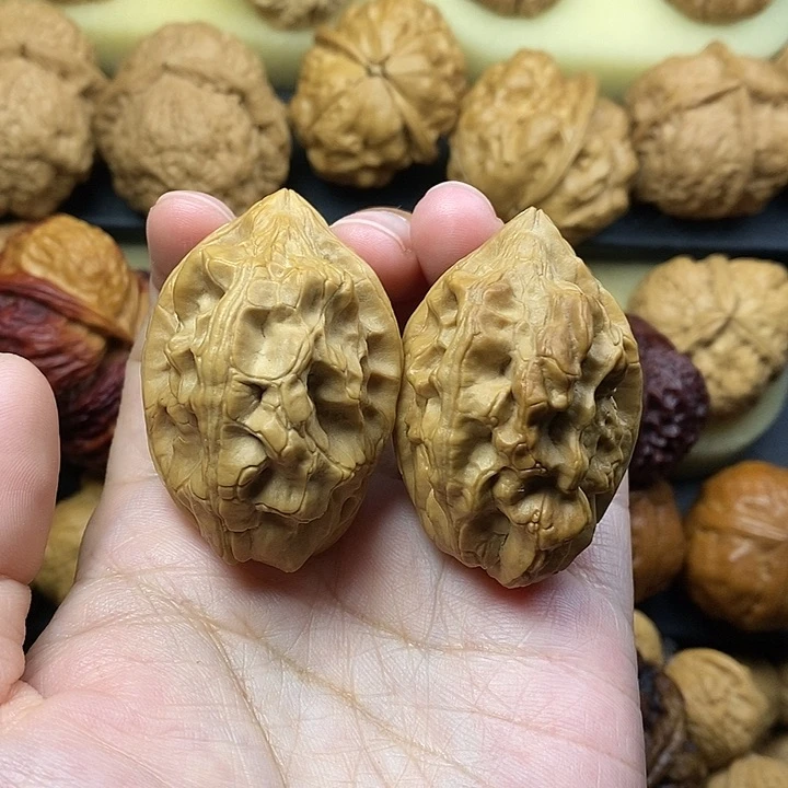 吊坠桃核毒瘤39尺