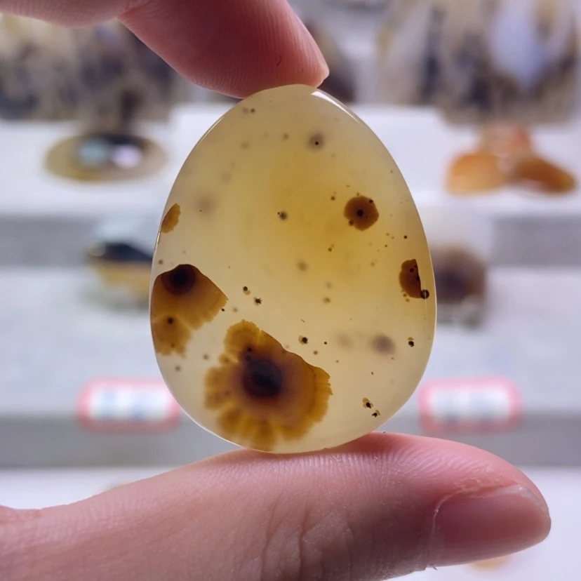 【闪购商品】未镶嵌玛瑙/玉髓珠宝奇石