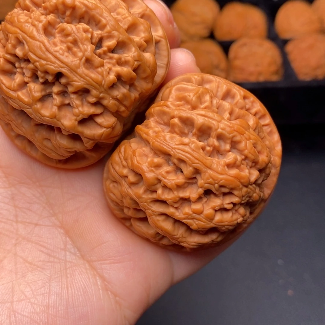 文玩核桃吊坠秦岭野生核桃