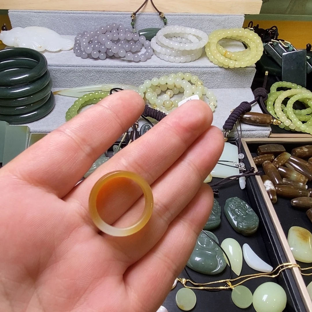 和田玉（糖玉）未镶嵌颈饰