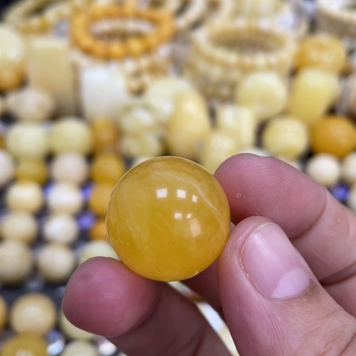 蜜蜡未镶嵌裸石20.8mm焦皮