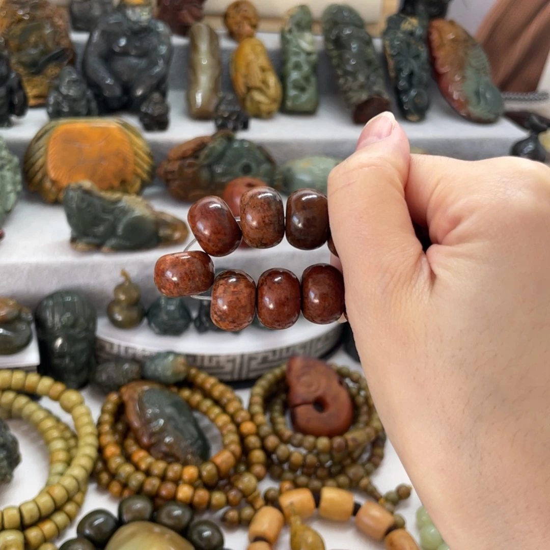 H***u岫岩河磨玉（透闪石质玉）未镶嵌把件