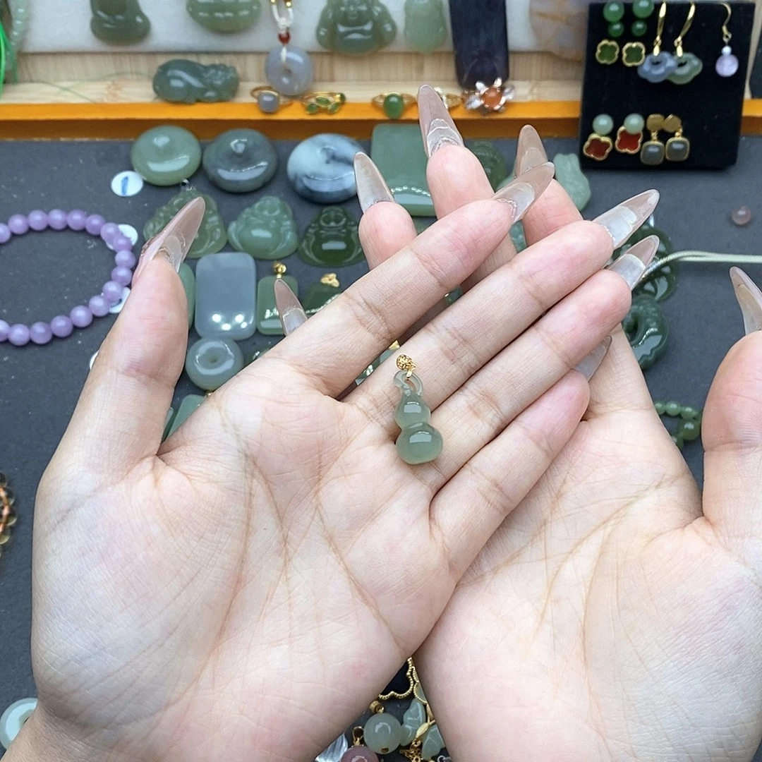 和田玉18K金镶嵌吊坠(不含链)