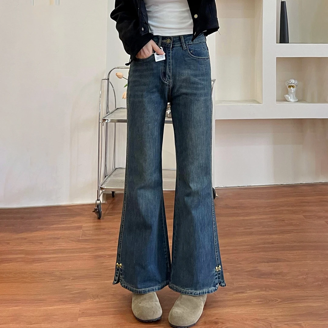 复古开叉微喇牛仔长裤女大码女孩蝴蝶设计感马蹄裤弹力显瘦喇叭裤