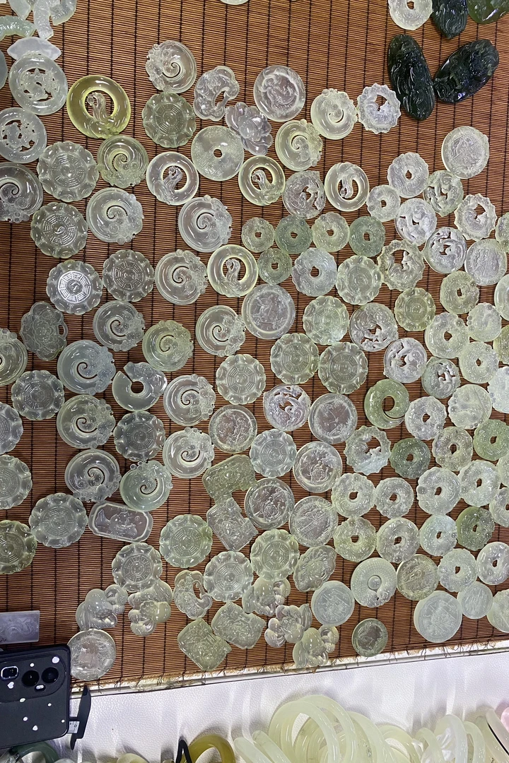 岫玉雕刻吊坠 多样性发货 按主播提示拍