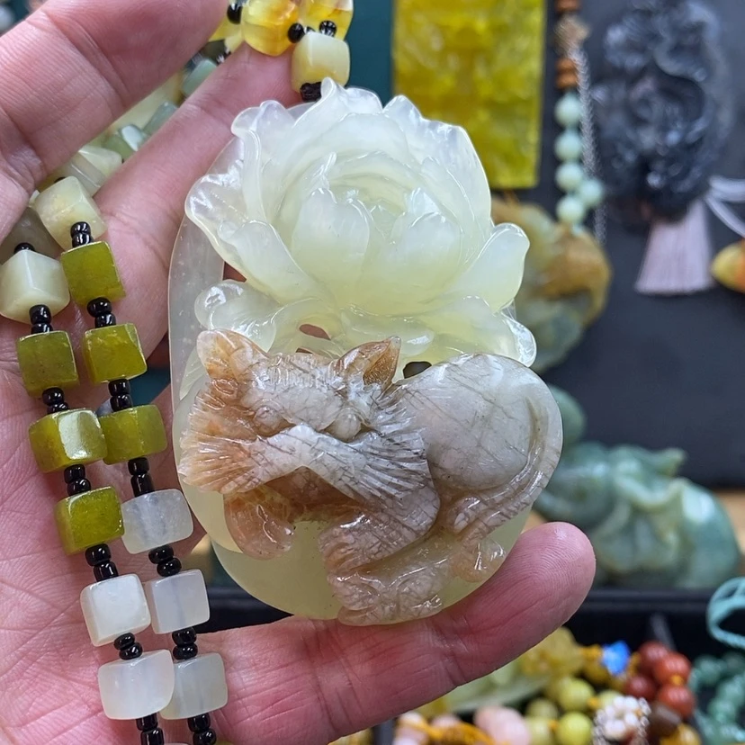 【闪购商品】未镶嵌蛇纹石玉吊坠