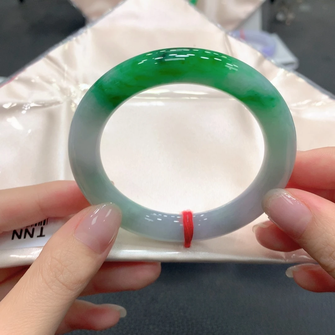 翡翠未镶嵌手镯17