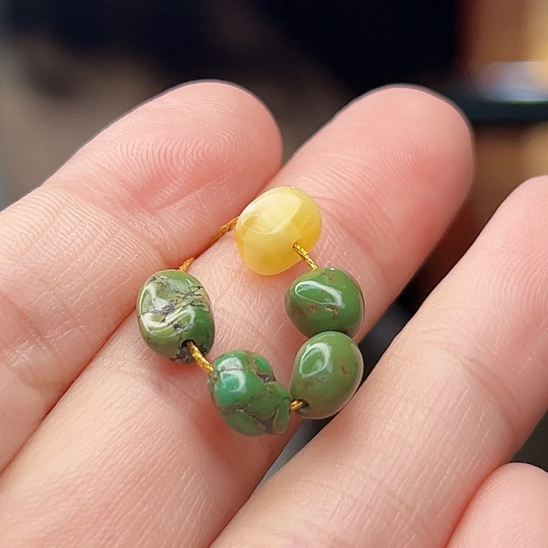 蜜蜡未镶嵌珠宝奇石