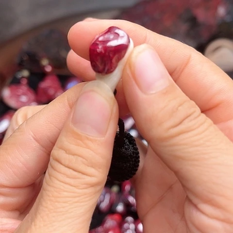 【闪购商品】天然辰砂天然原矿朱砂吊坠