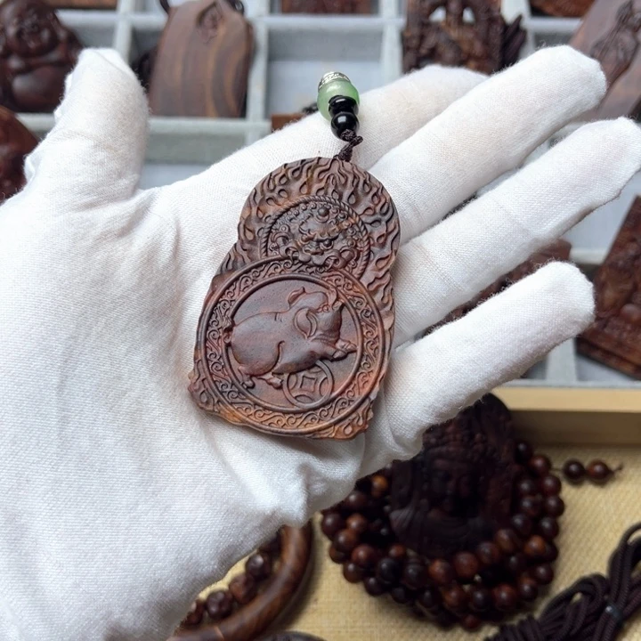 符***妮手串/手链黄花梨/降香黄檀猪