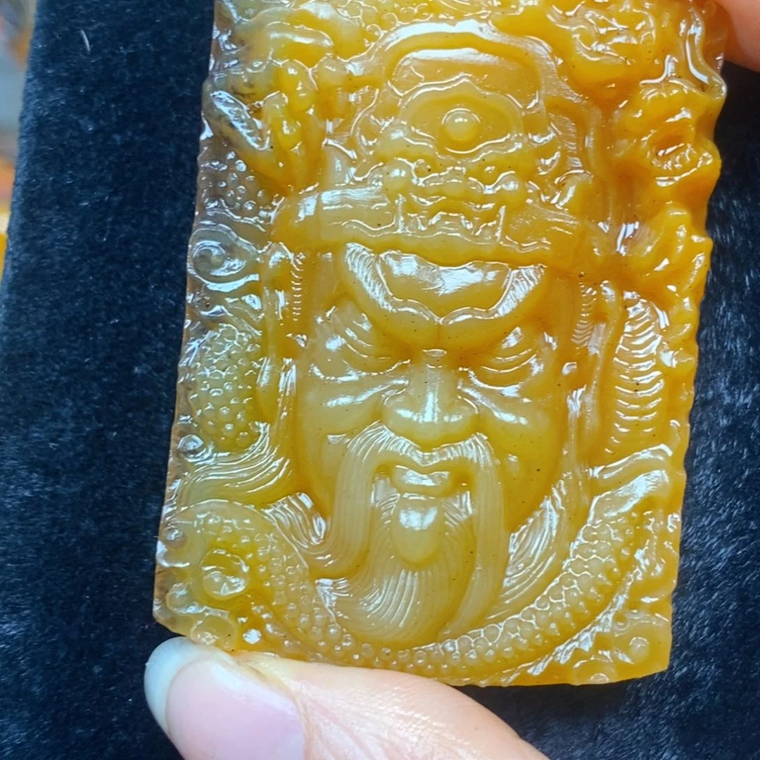 颈饰未镶嵌石英岩玉