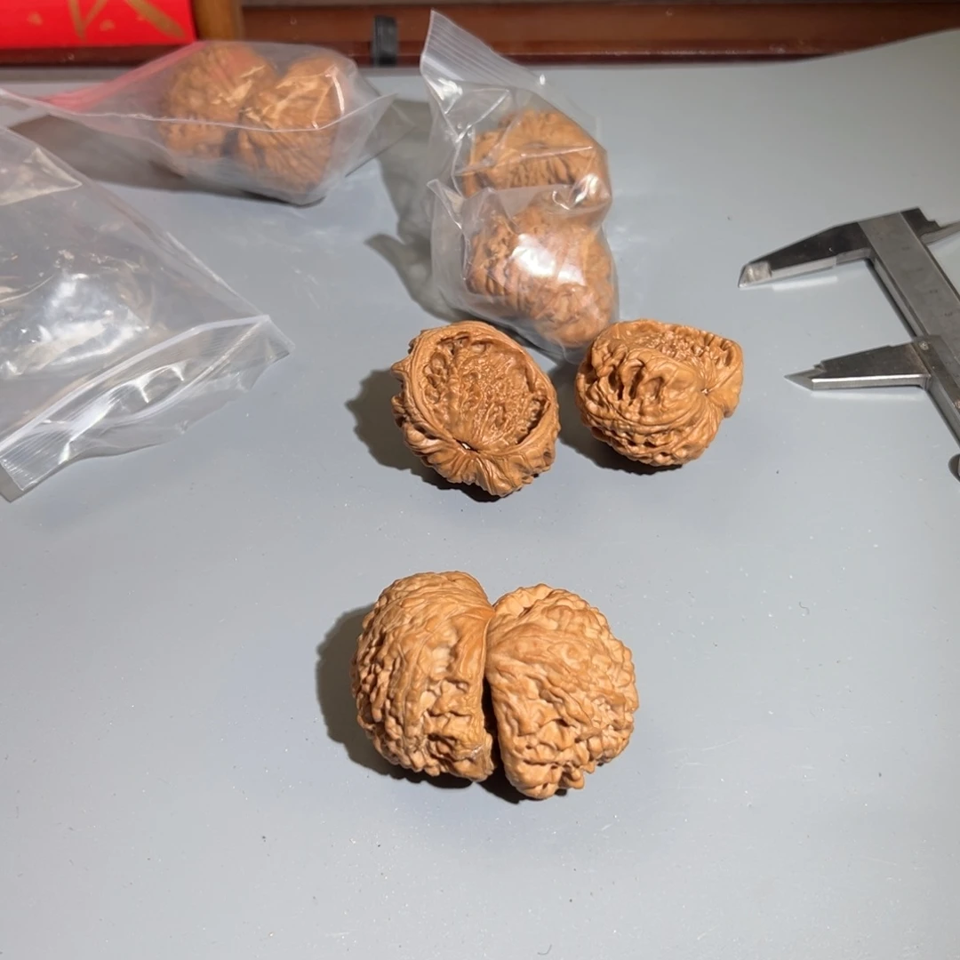 文玩核桃把件蛇头