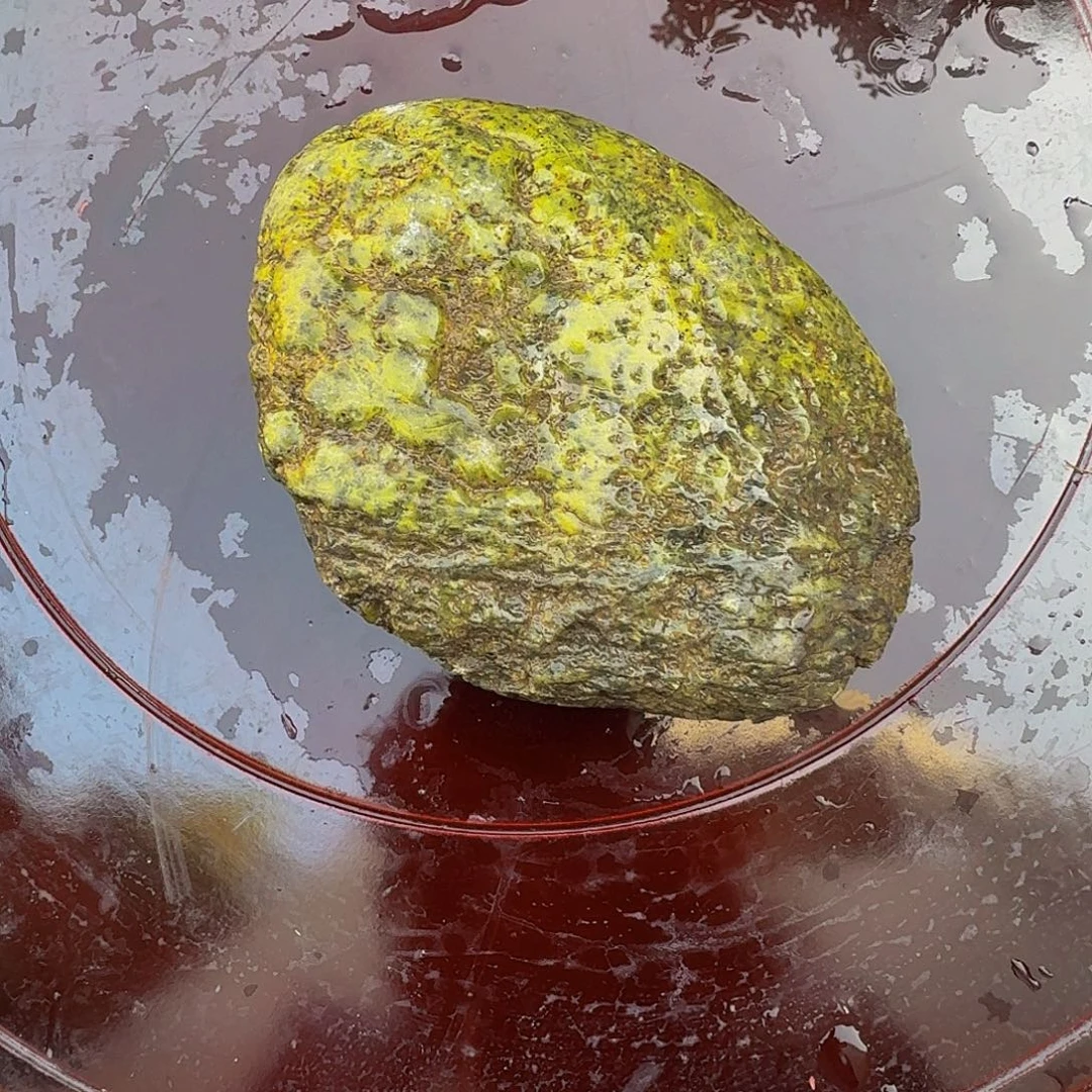 鸡***宝蛇纹石玉未镶嵌天然原石摆件工艺