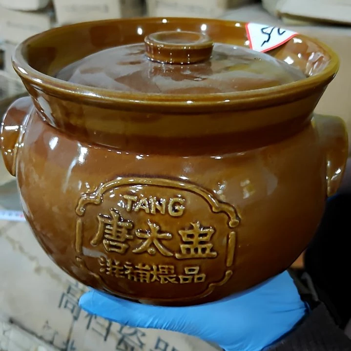 摆件盘子碗茶壶啥都有