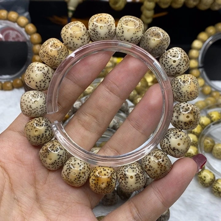 星月菩提吊坠p****l14火烧云