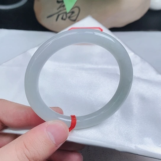 翡翠手镯未镶嵌圆条012