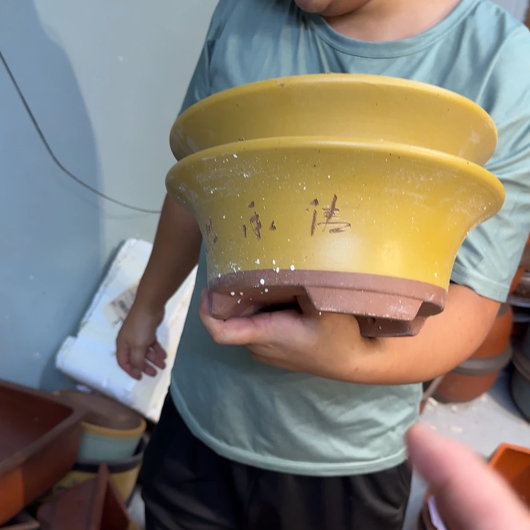 紫砂花盆瑕疵和瑕疵
