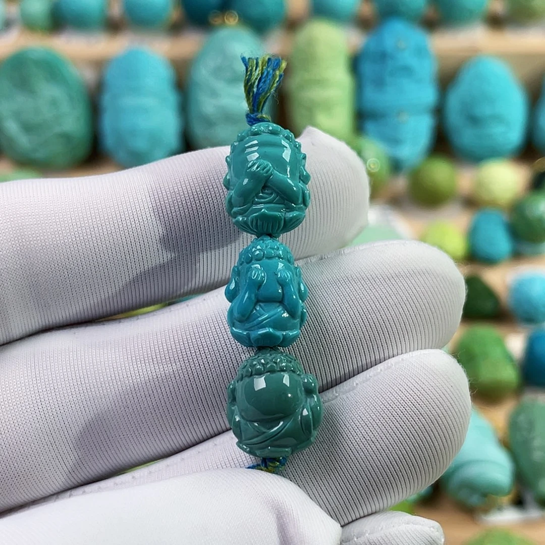 绿松石未镶嵌珠宝奇石