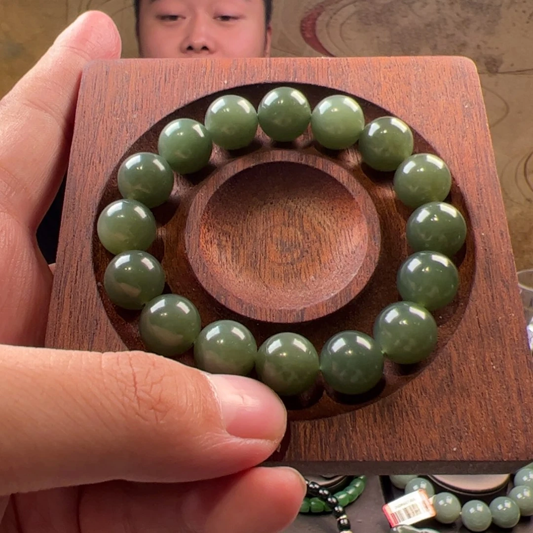 和田玉未镶嵌吊坠(不含链)