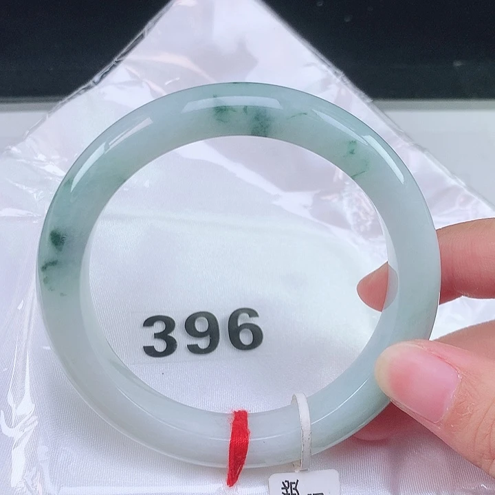 翡翠未镶嵌手镯62