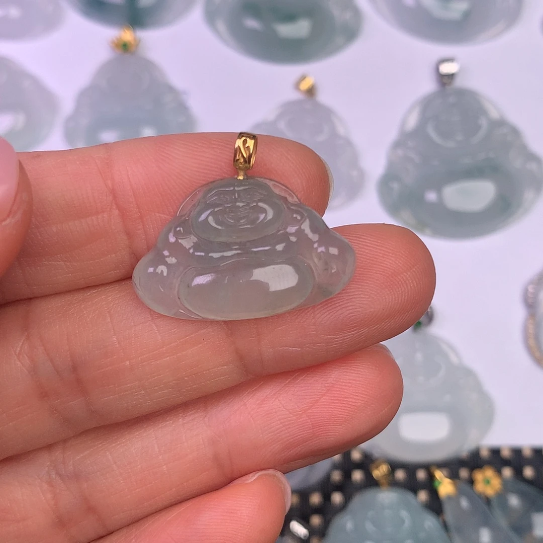 翡翠18K金镶嵌颈饰缅甸翡翠A货