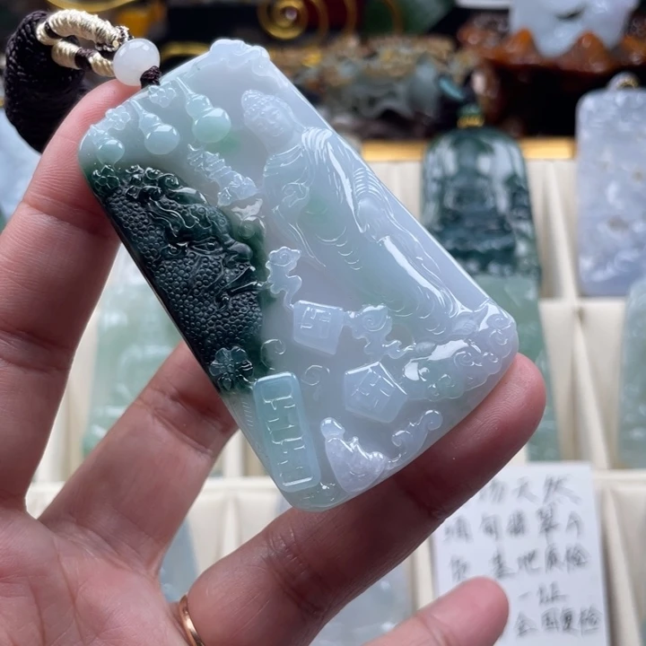 翡翠未镶嵌挂件玉