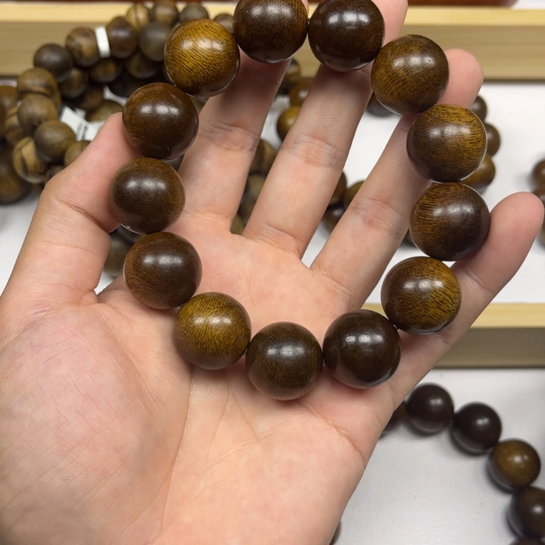 晨***0沉香手串越南芽庄黄棋楠1.8