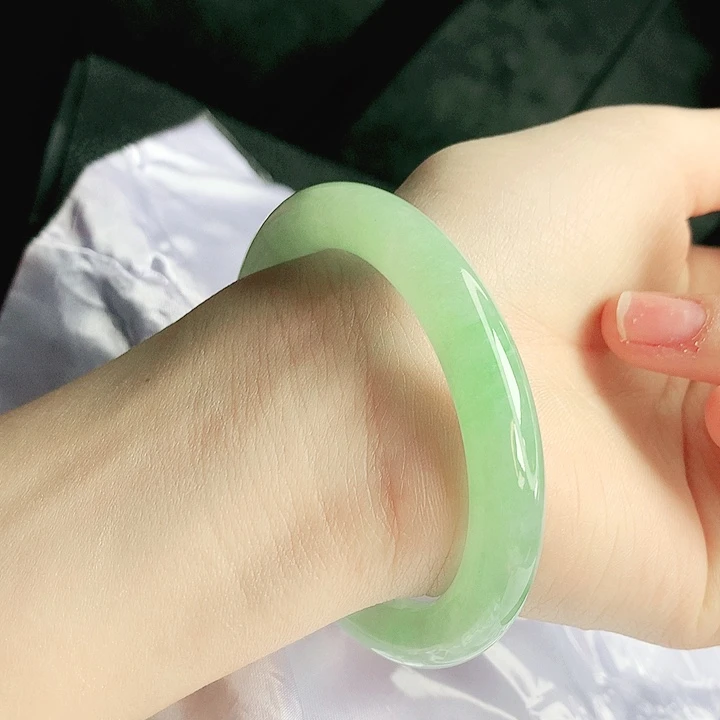 翡翠未镶嵌手镯缅甸天然a货翡翠手镯