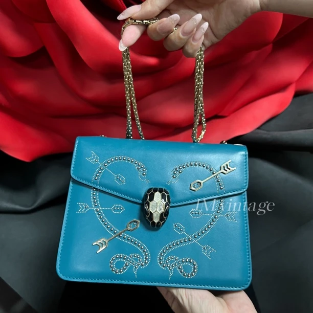 99新 BVLGARI/宝格丽 限定款伊兹密尔蓝斜挎单肩包蓝色