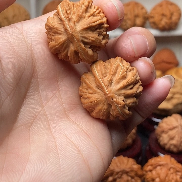 吊坠文玩核桃八棱