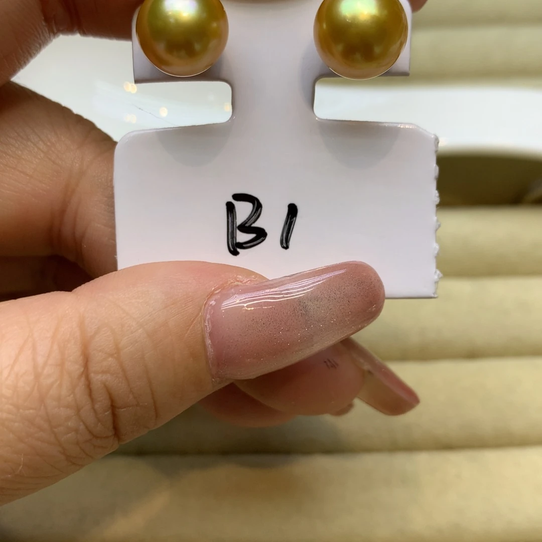 18K金镶嵌耳饰海水珍珠