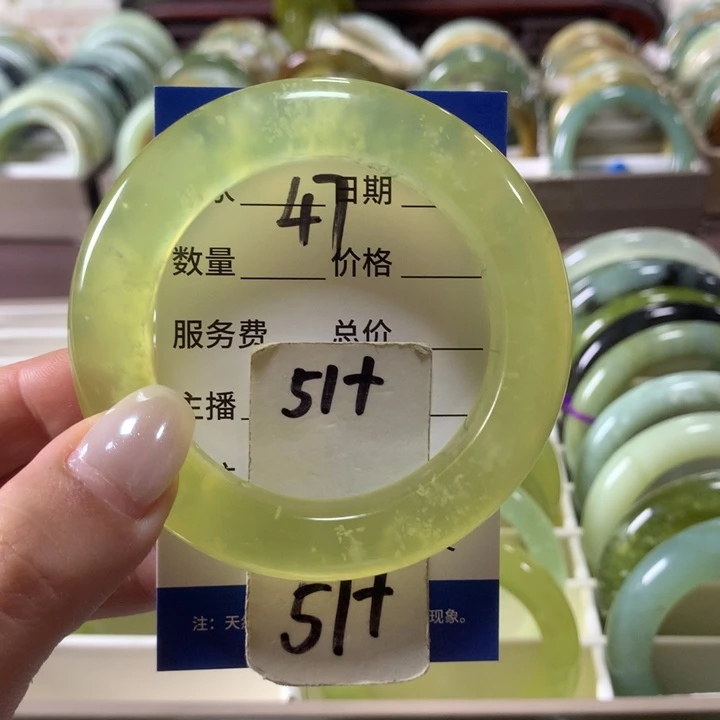 蛇纹石玉未镶嵌手镯47