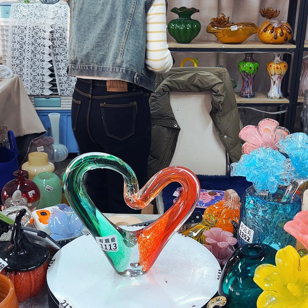 1113 家悦琉璃工艺品瑕