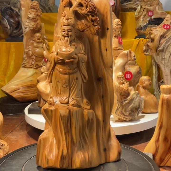 柏木（崖柏）陆*冶崖柏  财神