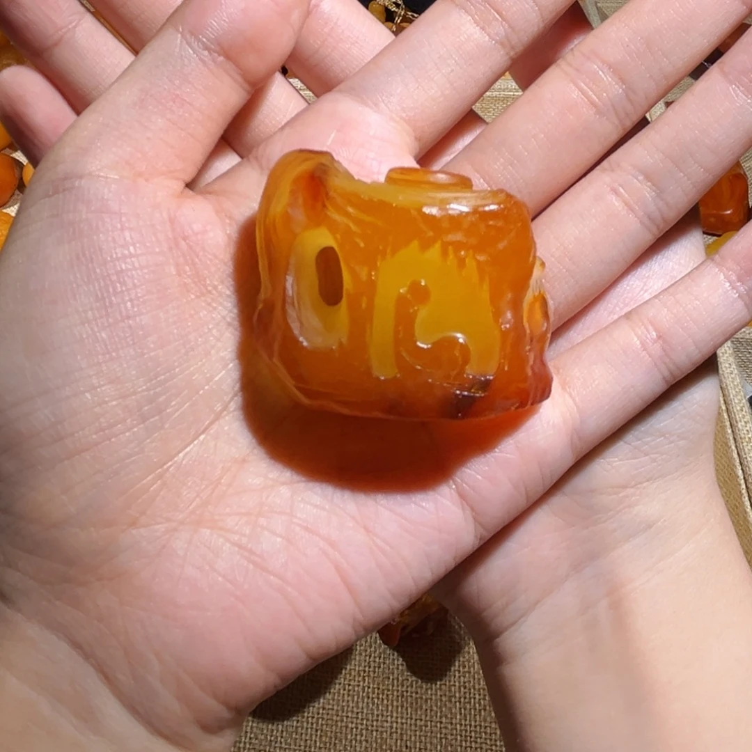 琥珀颈饰未镶嵌蜜蜡茶壶