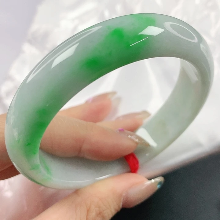 未镶嵌手镯翡翠，699