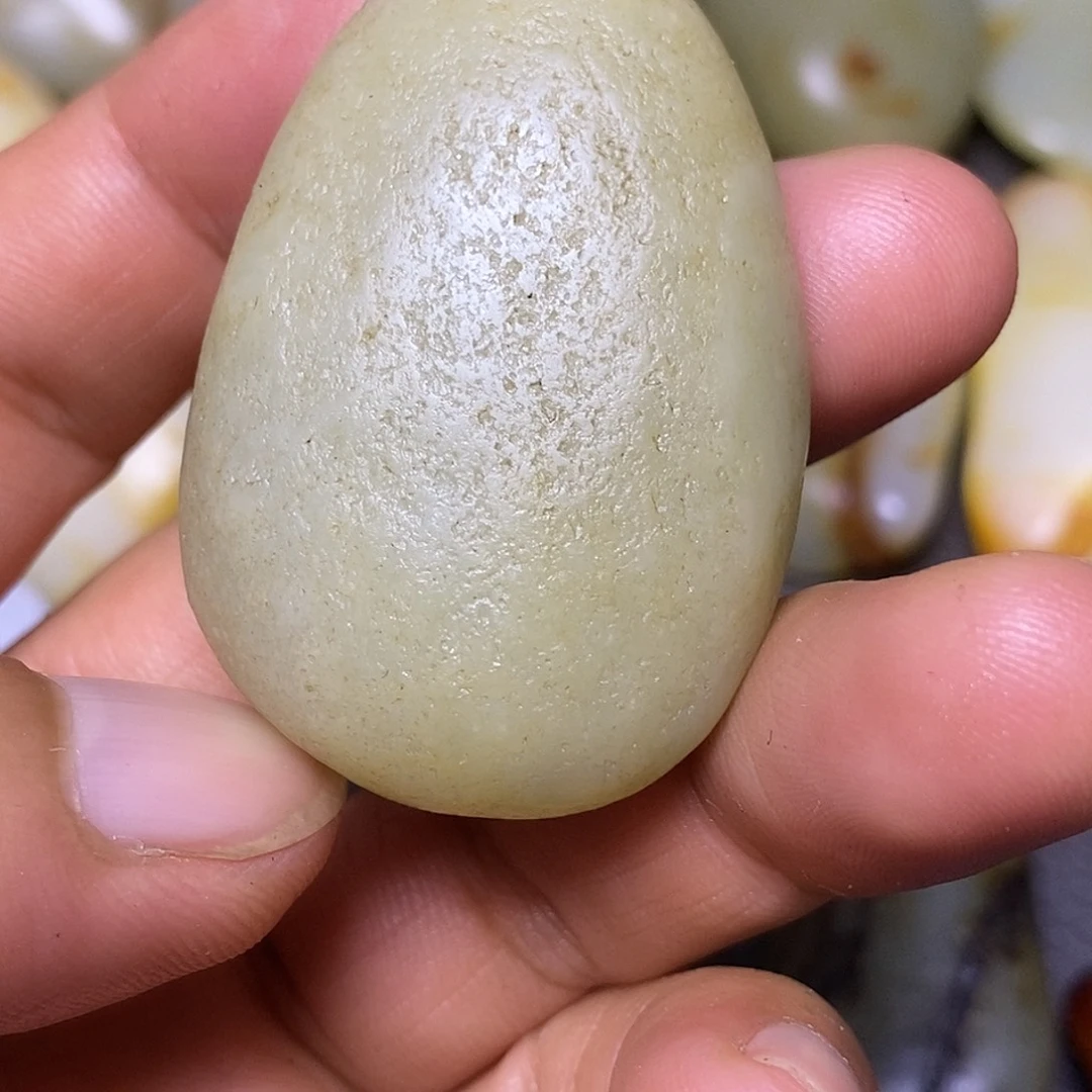 未镶嵌和田玉（糖玉）挂件