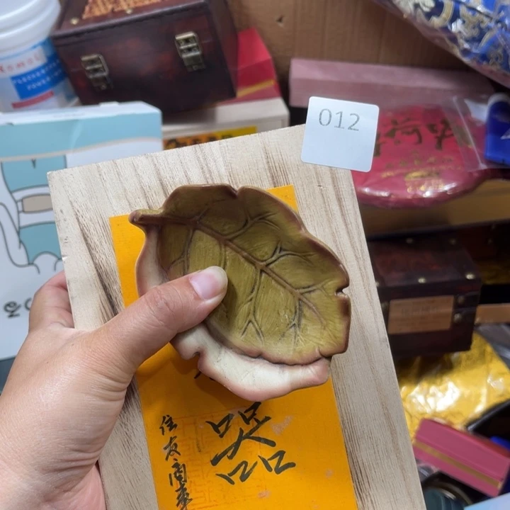 回流瓷器瓷器碎片12