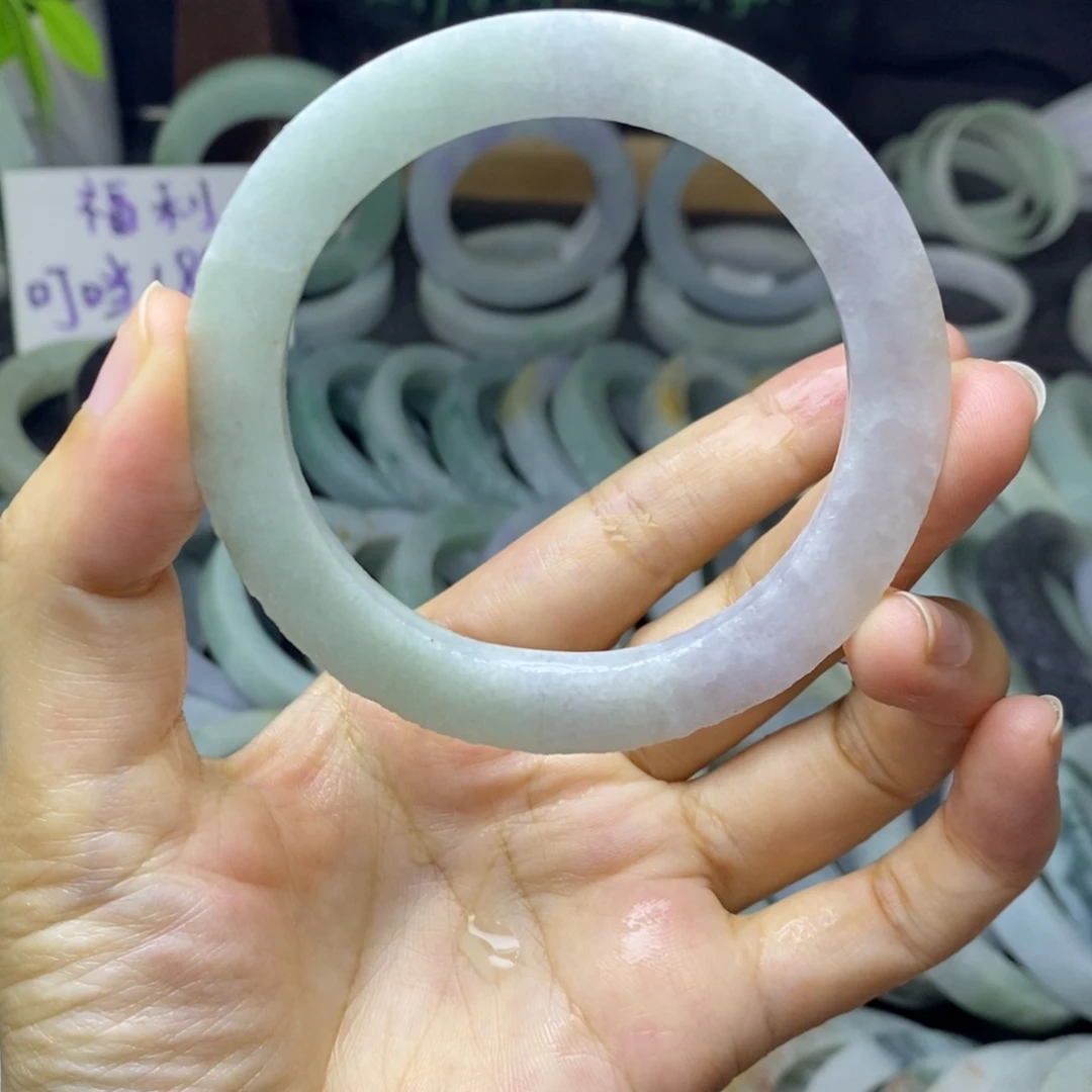 定制翡翠未镶嵌手镯