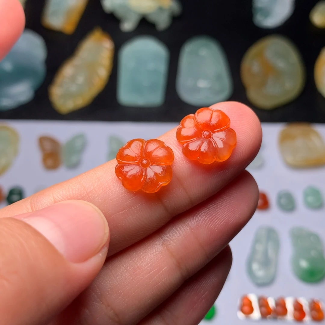 定制翡翠未镶嵌花