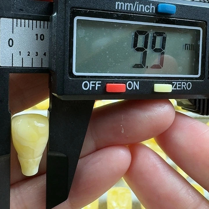 蜜蜡未镶嵌裸石18