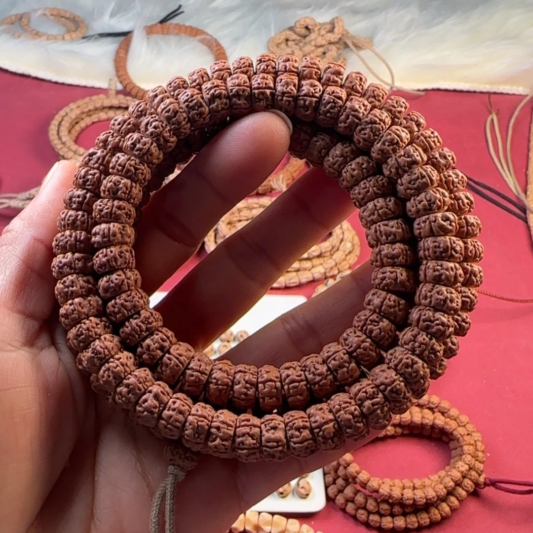 把件柏香籽/百香籽老树龙片