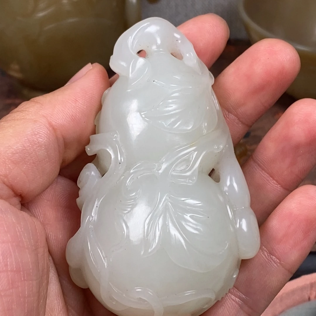 b***r非常精美的脖挂件