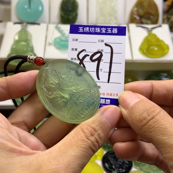 【闪购商品】未镶嵌蛇纹石玉颈饰