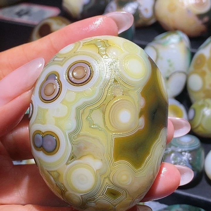 玛瑙/玉髓未镶嵌珠宝奇石17